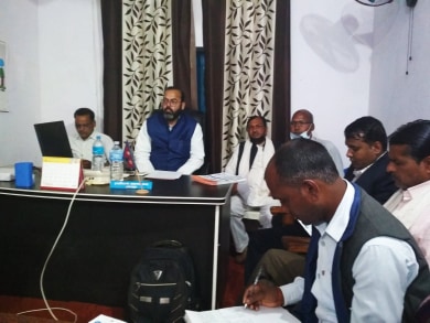 कोरोनाबारे जानकारी दिन माइकिङ्ग