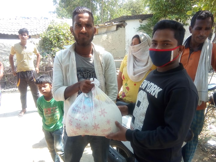 बसुदेवपुरमा सामाजिक आधार समुहद्धारा राहत वितरण