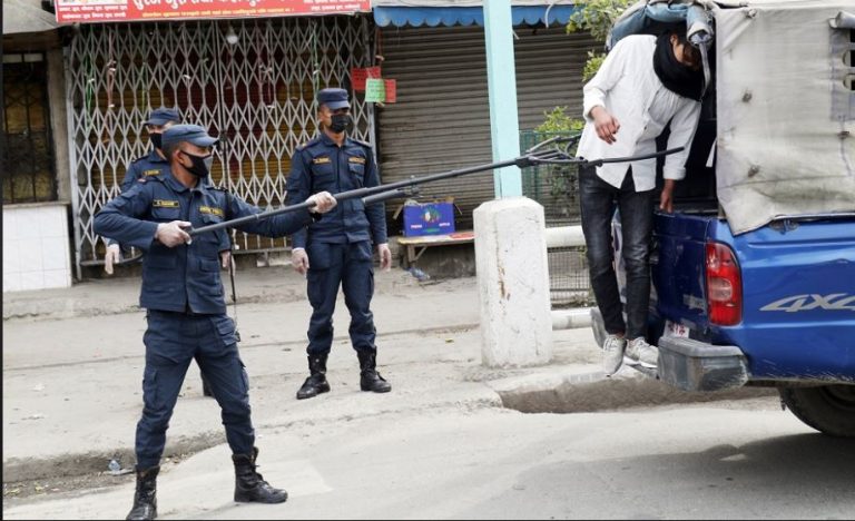 काठमाडौं उपत्यकाबाट लकडाउन उल्लघंन गर्ने १ हजार २८८ जना पक्राउ