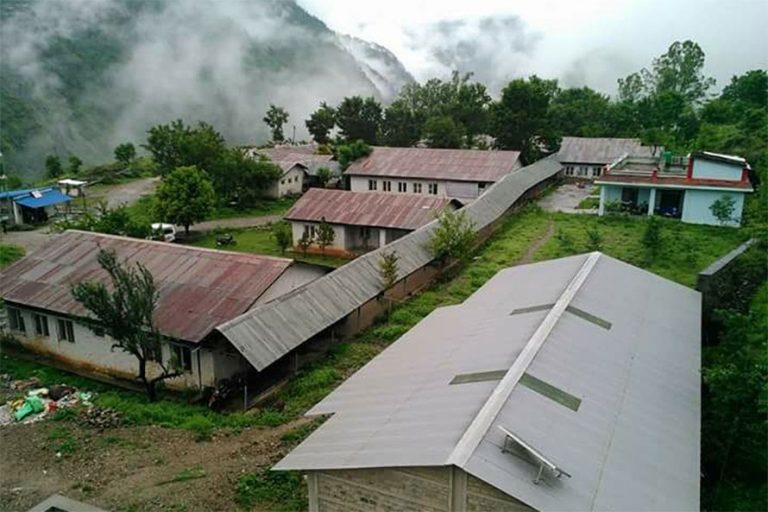 आइसोलेसनमा एक युवकको मृत्यु