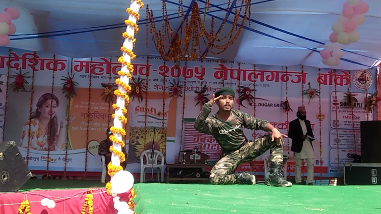 नृत्य गरेरै क्यारिअर बनाएर स्थापित हुन्छु : डान्सर आकाश ठाकुर