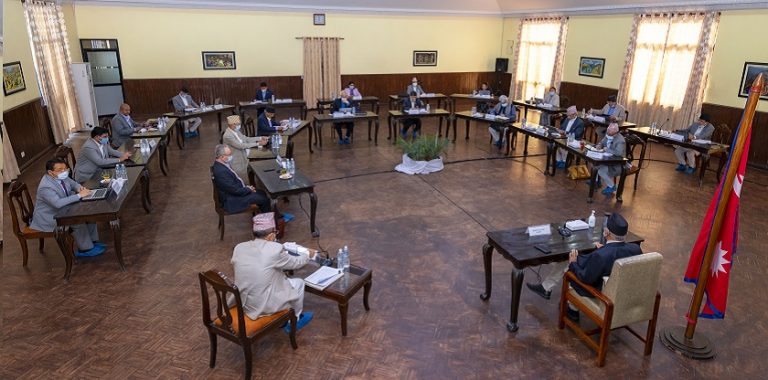 स्वास्थ्य सुरक्षा मापदण्ड अपनाएर पसलहरु खोल्न दिने सरकारको निर्णय