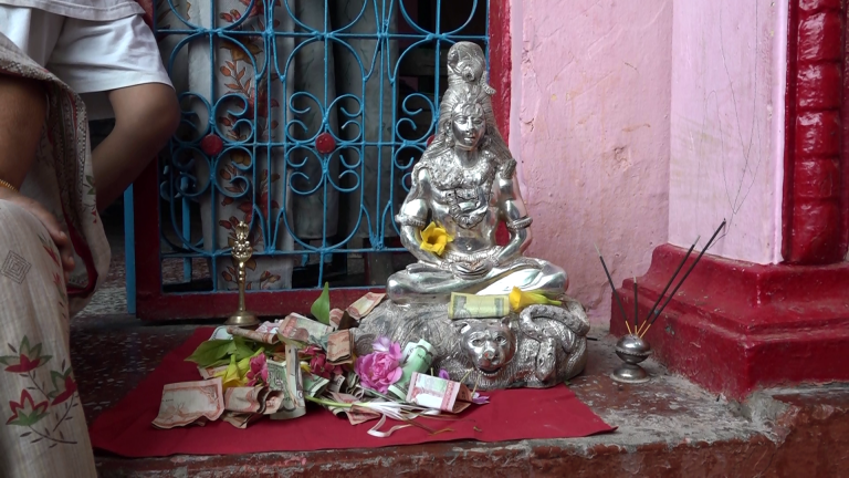 नेपालगन्जमा असार ७ गते भेटिएको चाँदी जस्तो टल्किने मुर्ति चोरी
