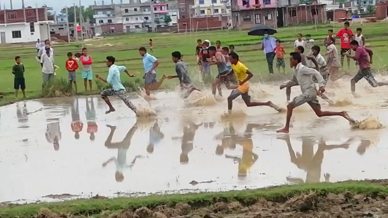 दौड प्रतियोगिता गरेर बाँकेमा मनाइयो धान दिवस (फोटो फिचर सहित)