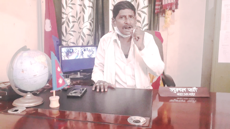 विकास प्रेमी वडा अध्यक्ष जुमन खाँले भन्नुहुन्छ हरेक टोलको घरघरमा गएर सेवा प्रदान गरेको छु (भिडियो सहित)