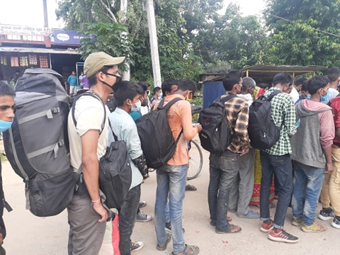 विदेशबाट ८० हजार १६ नेपाली स्वदेश फर्किए