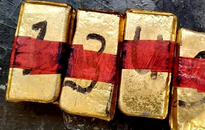 पर्सा प्रहरीको छापा, ठूलो परिमाणमा सुन बरामद