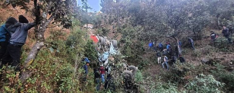 अपडेट : बैतडी बस दुर्घटनाका मृतक र घाइते सबैको पहिचान खुल्यो (नामसहित)