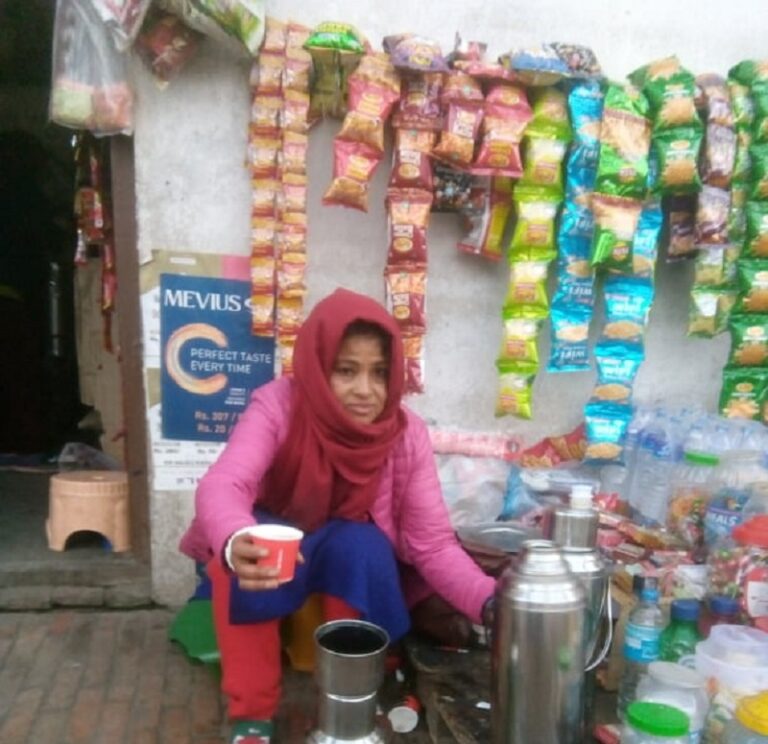 चार दशकको थर्मस चिया !