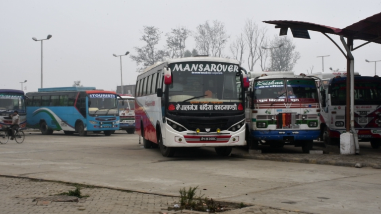 नेपालगन्ज बसपार्कमा दैनिक लुटपाट, व्यवस्थापन पक्षको चरमलापरवाही