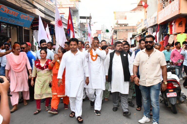 नेपालगन्जमा मौन अवधी हुनुपुर्व एमालेको शक्ति प्रर्दशन