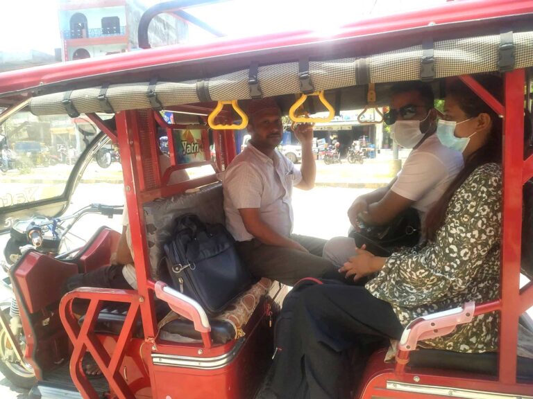 साउन १ गते ई–रिक्सामा पुगे मेयर विष्ट