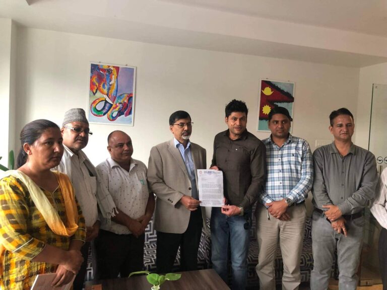 नेपालगन्जका व्यवसायी चर्को बैकिङ ब्याजदर विरुद्ध चरणबद्ध आन्दोलनमा