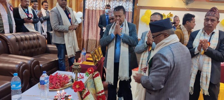मध्य पश्चिममाञ्चल ट्रक तथा ट्रेक्टर व्यवसायी संघको वार्षिक साधारण सभा सम्पन्न