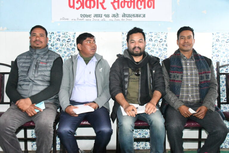 राप्तीसोनारीमा ७ औ थारू राष्ट्रिय साहित्य सम्मेलन हुदै