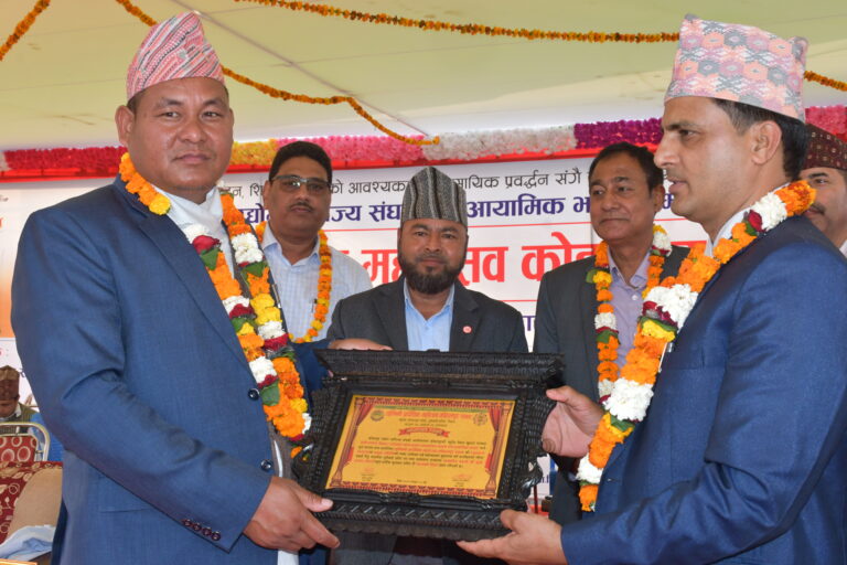 बन मन्त्री चौधरीद्धारा कोहलपुर महोत्सबको उद्घाटन