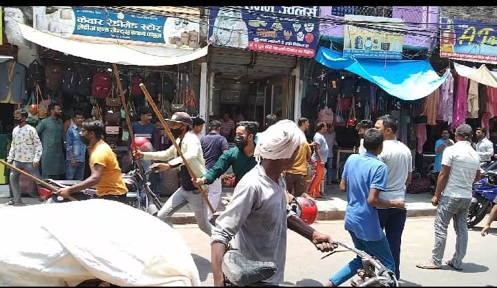 नेपालगन्जको सदरलाइनमा व्यापारीमाथि दिउँसै आक्रमण (भिडियो सहित)