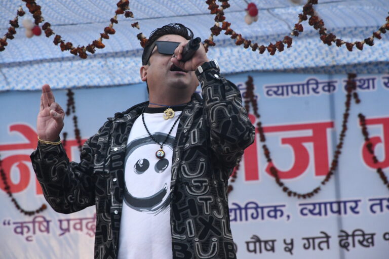 नेपालगन्ज महोत्सबमा गुञ्जियो बेहुला बनाउँछु भन्थी बहुला बनाएर गई