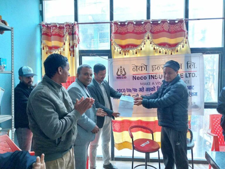 नेको इन्स्योरेन्सद्धारा भूकम्प पीडितलाई ६ दिनभित्र भुक्तानी
