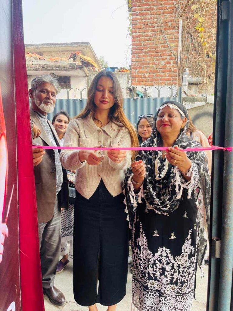 मिस नेपालगन्ज सुमन थापाले गरिन व्युटि एण्ड सलुनको उद्घाटन