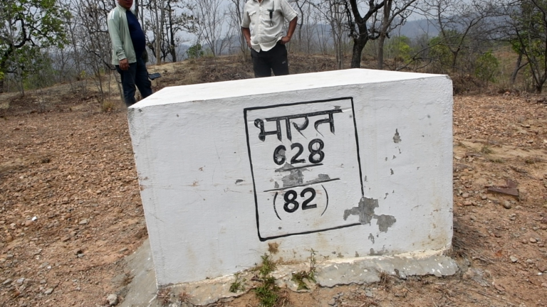 जहाँ जंगे पिलरको सुरक्षा स्थानियवासीले गर्छन, शसस्त्र प्रहरीको अनुहारै देख्न मुस्किल