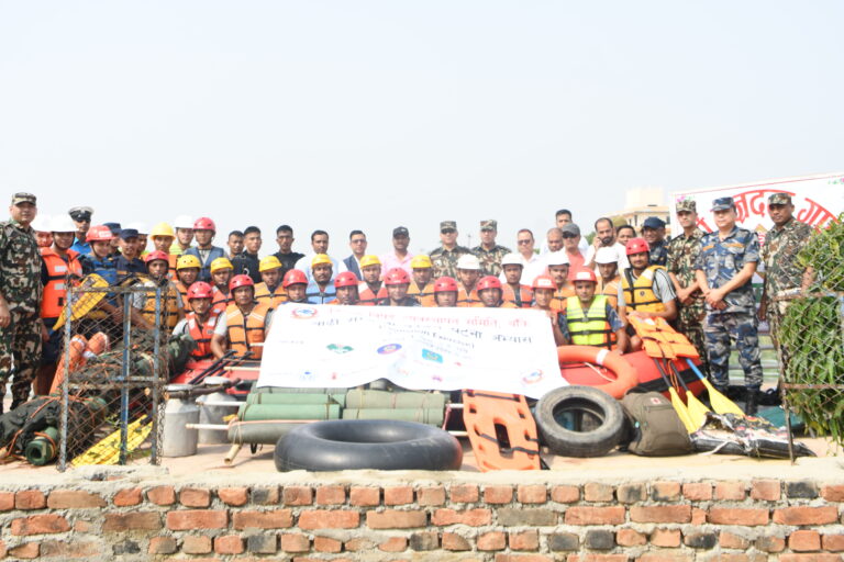 नेपालगन्जको वाटरपार्कमा बाढी कृत्रिम घटना अभ्यास