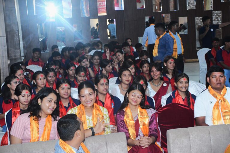 सगरमाथा ई. बो सेकेन्डरी स्कूलद्धारा कक्षा ११ का विद्यार्थीलाई ओरेन्टेशन