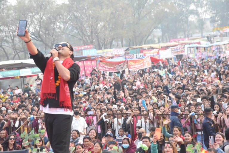 ‘जारको झोल’ गुञ्जिँदा चर्कियो नेपालगन्ज महोत्सवको रौनक