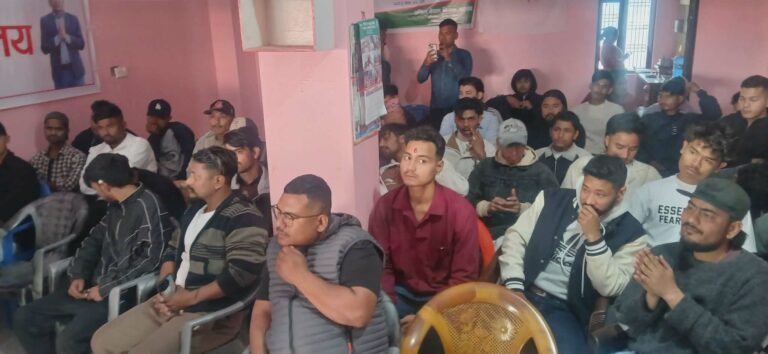 कोहलपुरबाट १ सय बढि जेनजी युवा एमालेमा प्रबेश