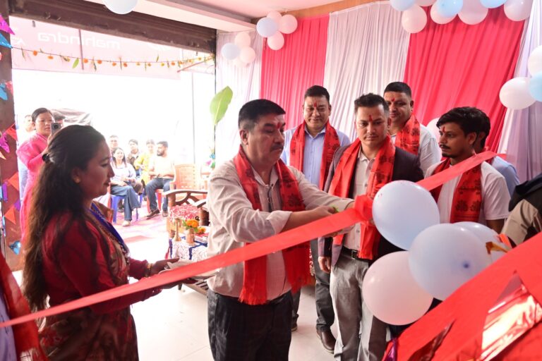 फाइनान्सको सुविधान सहित “न्यू महिन्द्रा इभी अटो” नेपालगन्जमा