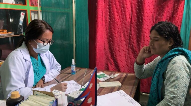 अग्रगामी महिला बचत तथा ऋण सहकारी संस्थाको स्थापना दिवसमा एक दिने स्वास्थ्य शिविर