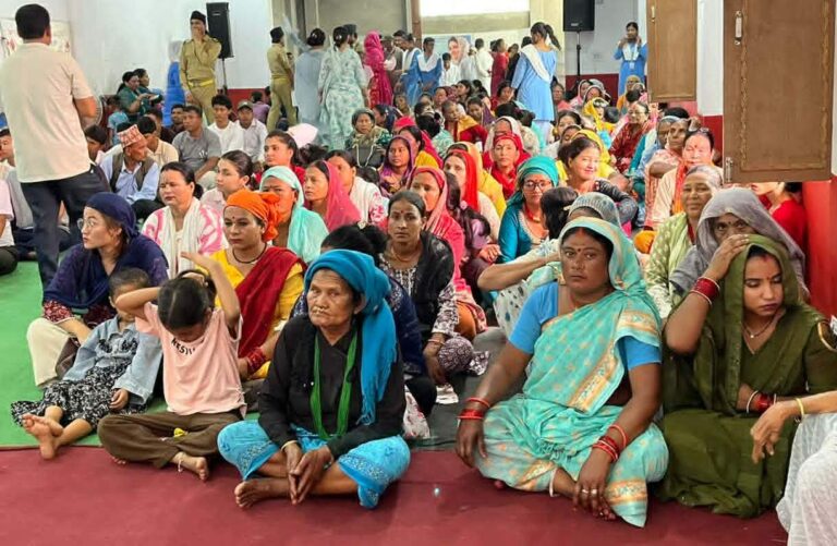 ३० जना महिला सहित ८५ जनाले गरे रक्तदान