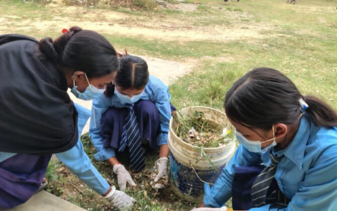 विश्व वातावरण दिवसमा सरसफाई र बृक्षारोपण